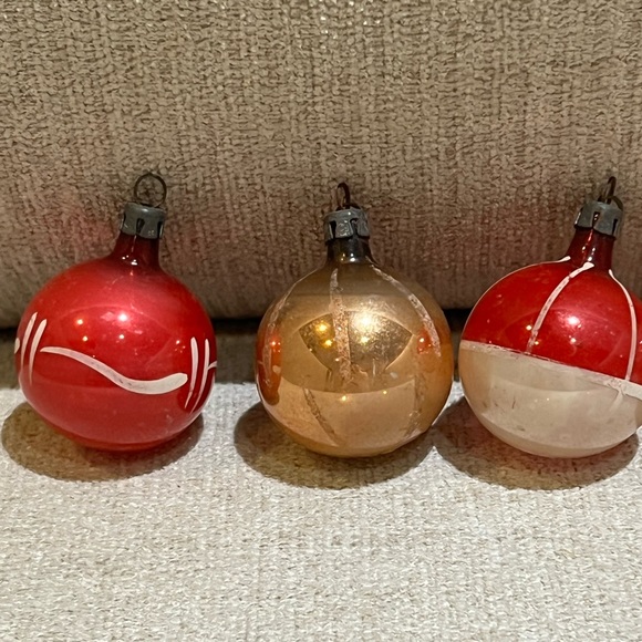 Antique Mini Hand Painted Glass Ornaments Lot of 5 - Picture 5 of 9